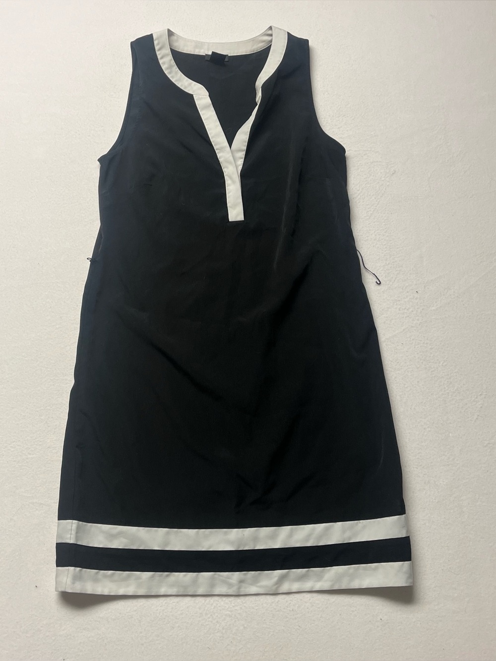Ann Taylor black cream shirt dress sleeveless size medium